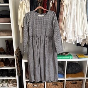 Not Perfect Linen Black and White Gingham Long-Sleeve Midi Dress